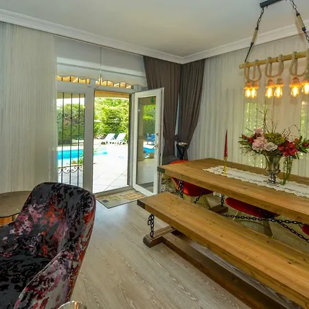 Calis Beach Holiday With Private Pool *